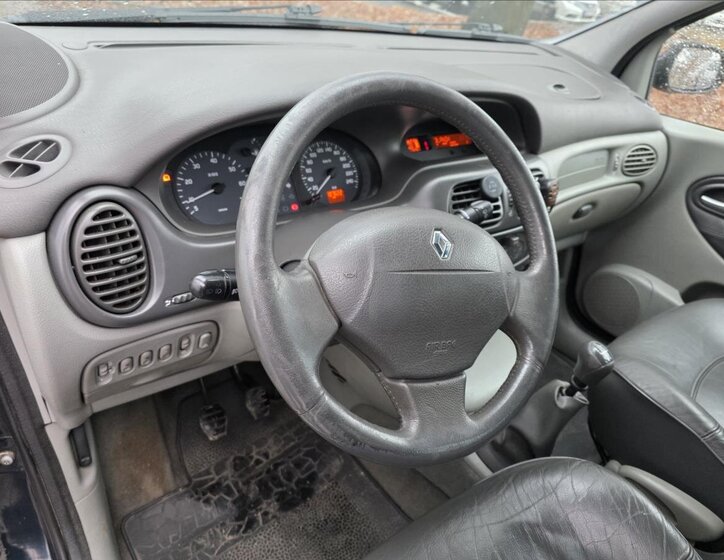 Renault Scénic Kombi 1,6 l 79 kw