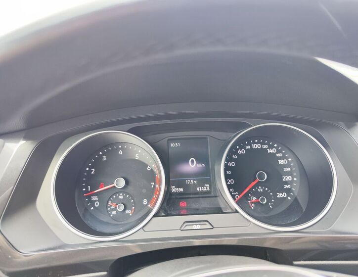 Volkswagen Tiguan 16