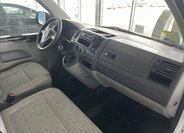 Volkswagen Transporter 9