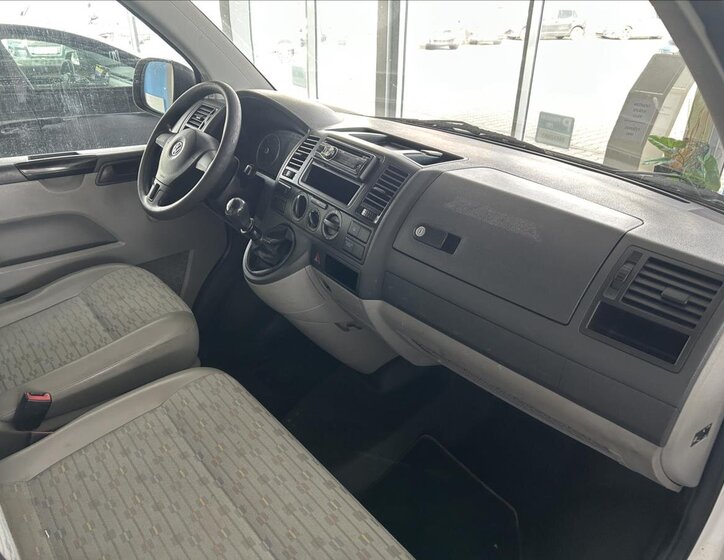 Volkswagen Transporter 9