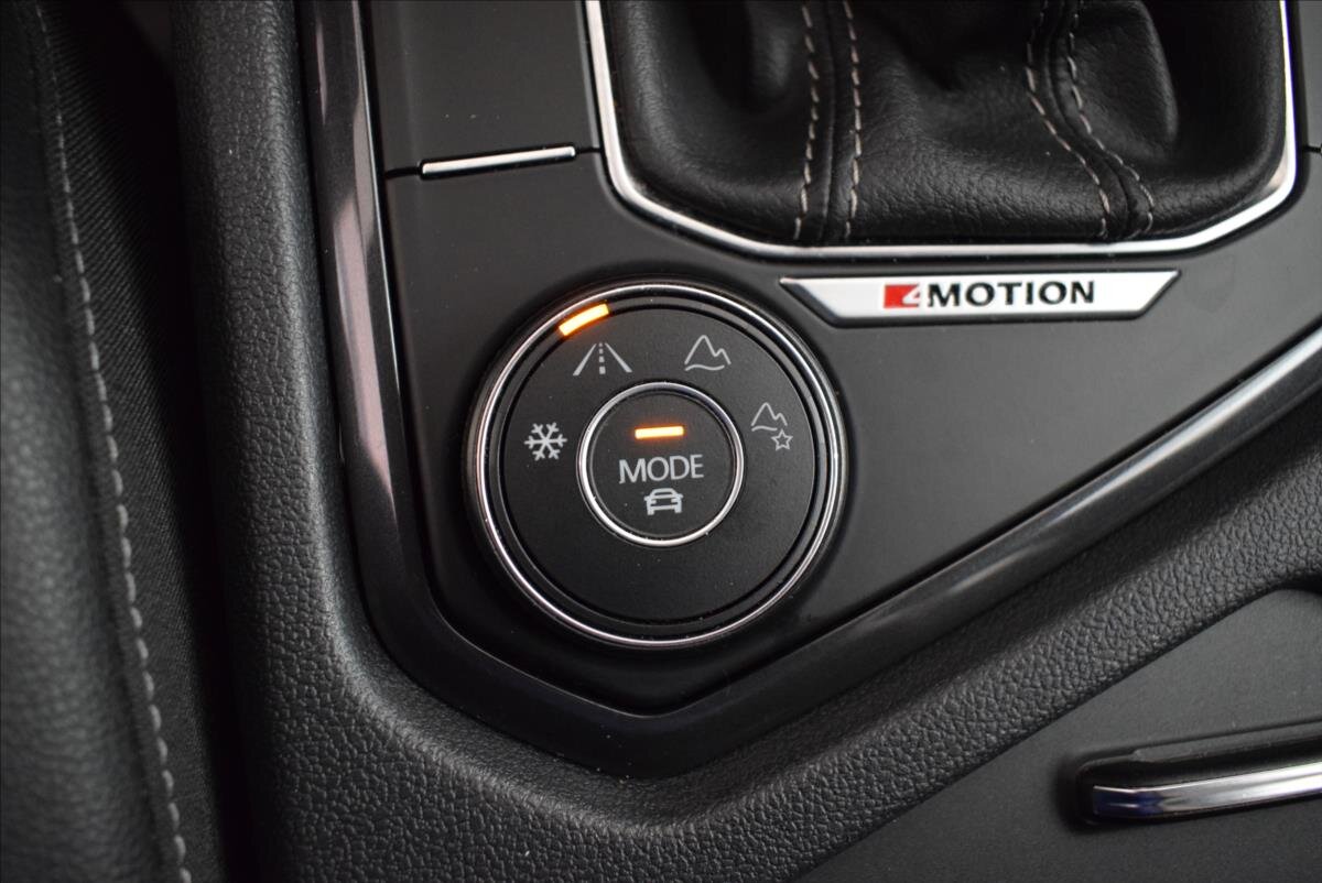 Volkswagen Tiguan SUV / Terénní 2,0 l 110 kw