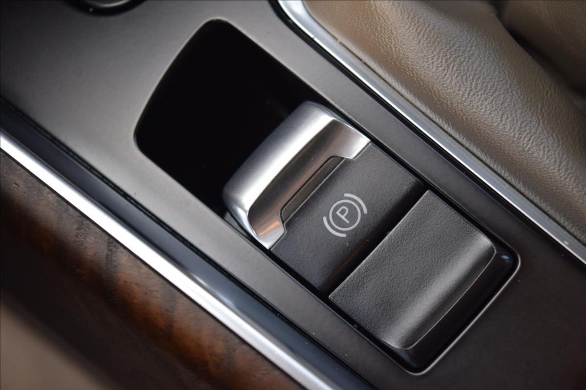 Audi Q5 SUV / Terénní 2,0 l 105 kw