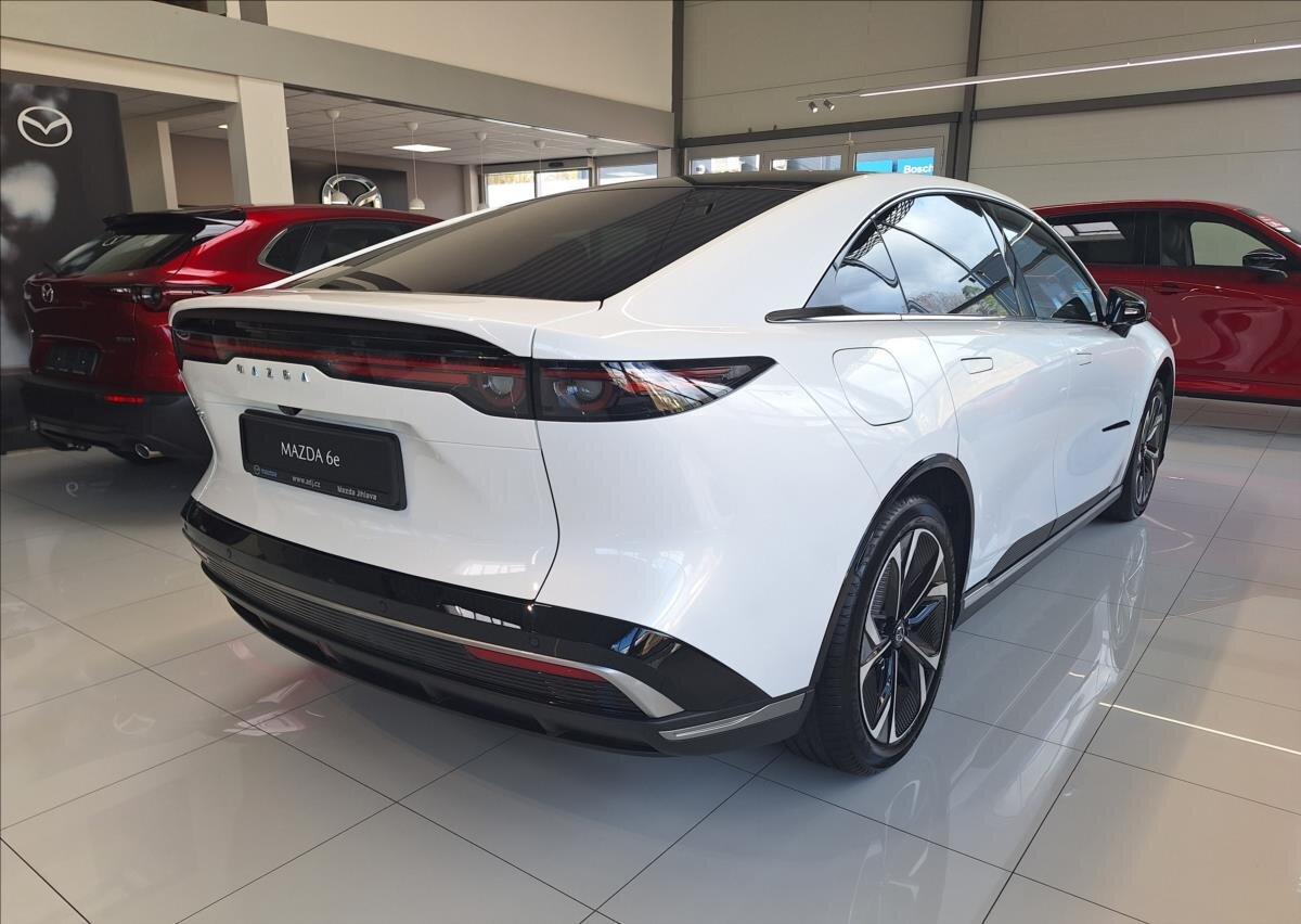 Mazda 6e