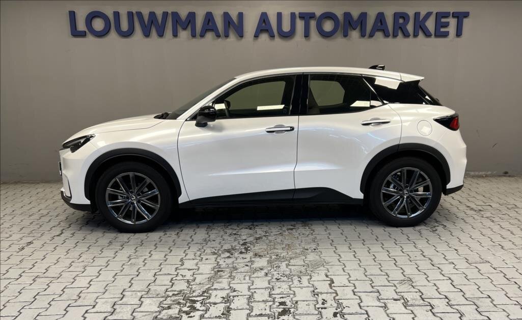 Lexus LBX SUV 1,5 l 100 kw