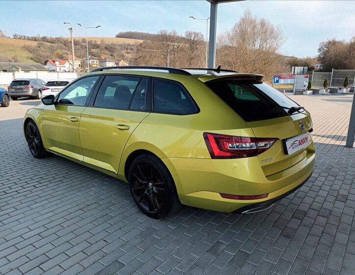 Škoda Superb Kombi 2,0 l 140 kw
