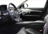 Volvo XC90 SUV / Terénní 2,0 l 165 kw