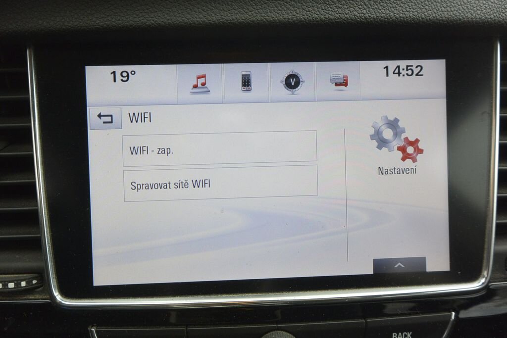 Opel Mokka SUV / Terénní 1,4 l 103 kw