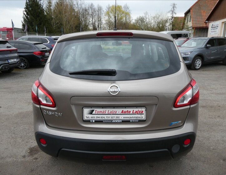Nissan Qashqai SUV / Terénní 1,5 l 78 kw
