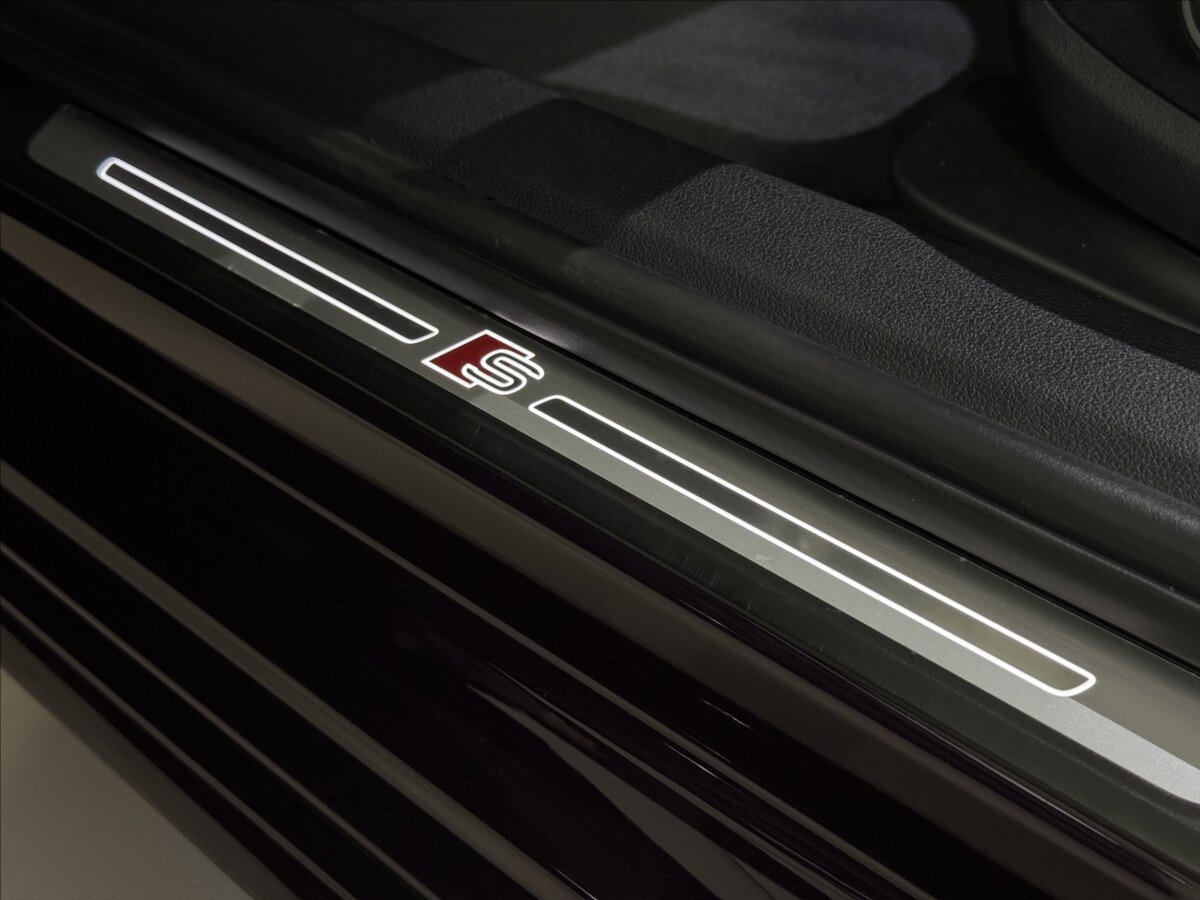 Audi A4 Kombi 3,0 l 170 kw