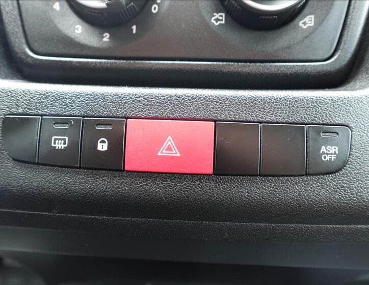 Peugeot Boxer Ostatní 2,2 l 121 kw