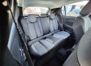 Peugeot 208 6