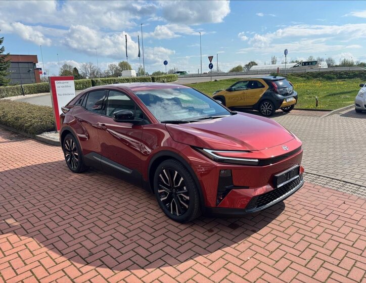 Toyota C-HR SUV / Terénní 0,0 165 kw