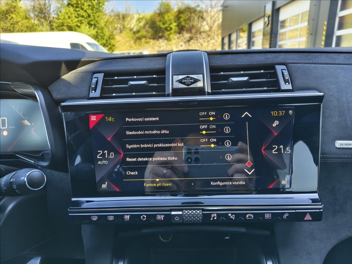 DS Automobiles DS7 Crossback SUV / Terénní 2,0 l 130 kw