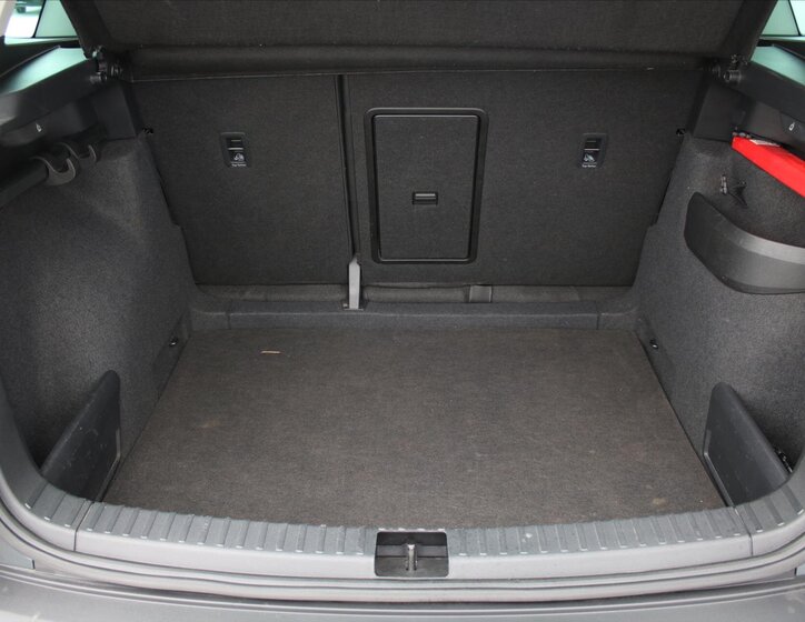 Škoda Karoq SUV 1,5 l 110 kw