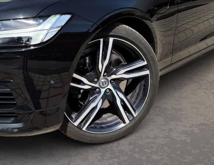 Volvo S90 Sedan 2,0 l 223 kw