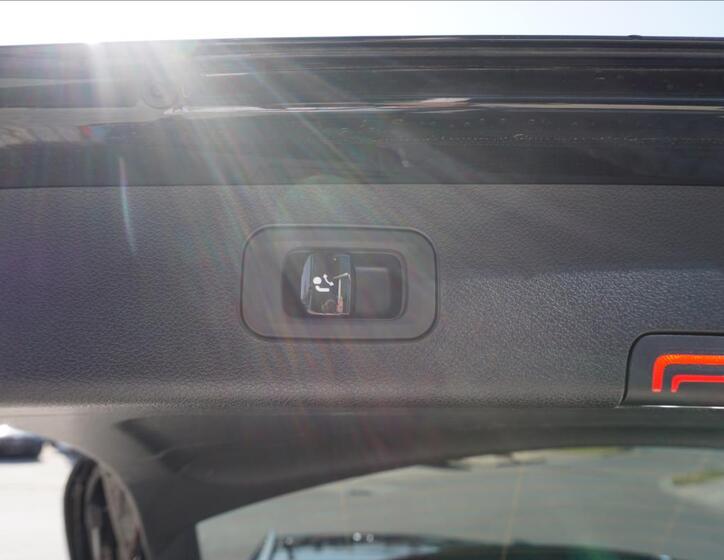 Mercedes-Benz Třídy E 8