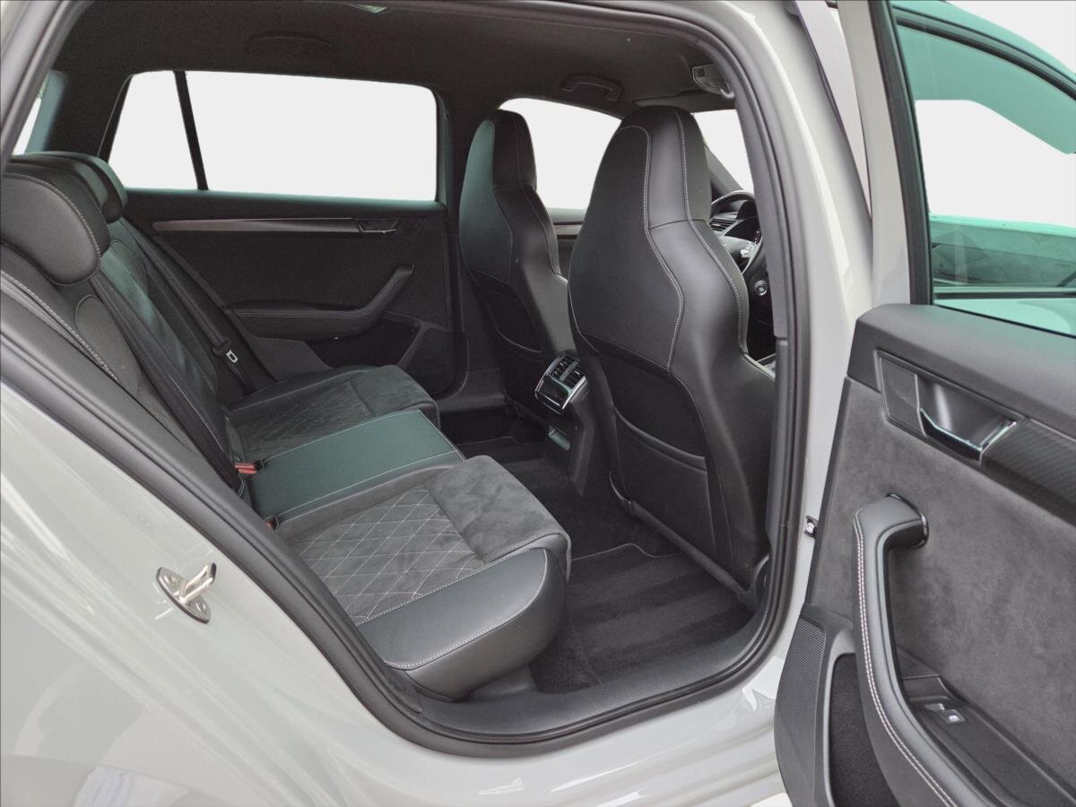 Škoda Superb Kombi 2,0 l 110 kw