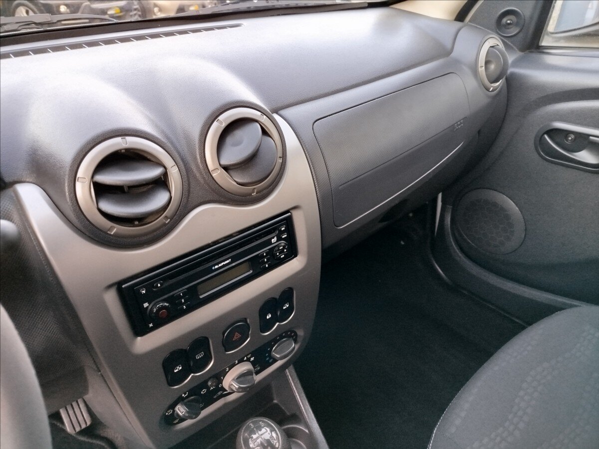 Dacia Sandero Hatchback 1,6 l 64 kw