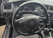 Volkswagen Golf 12