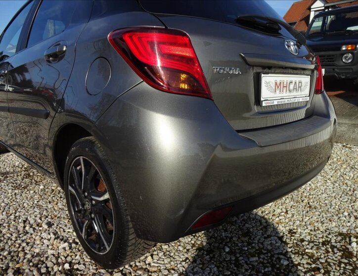 Toyota Yaris Kombi 1,3 l 73 kw