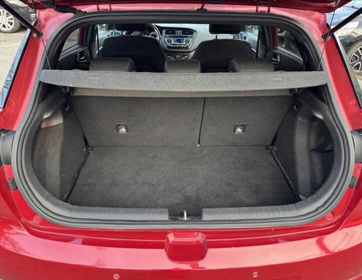 Hyundai i20 Hatchback 1,2 l 61 kw