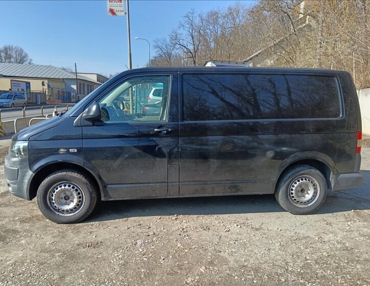 Volkswagen Transporter Skříň 2,0 l 75 kw