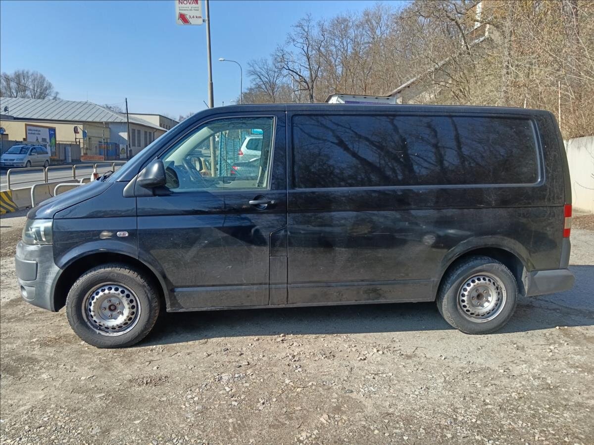 Volkswagen Transporter Skříň 2,0 l 75 kw