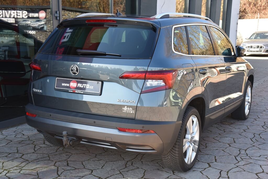 Škoda Karoq SUV / Terénní 1,5 l 110 kw