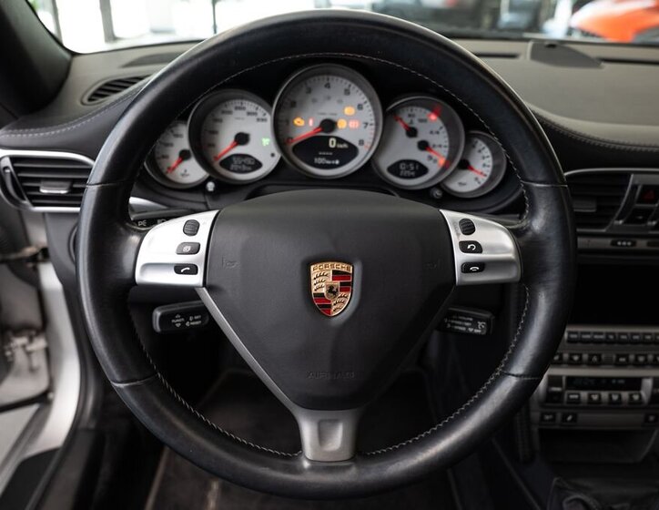 Porsche 911 Kupé 3,8 l 261 kw