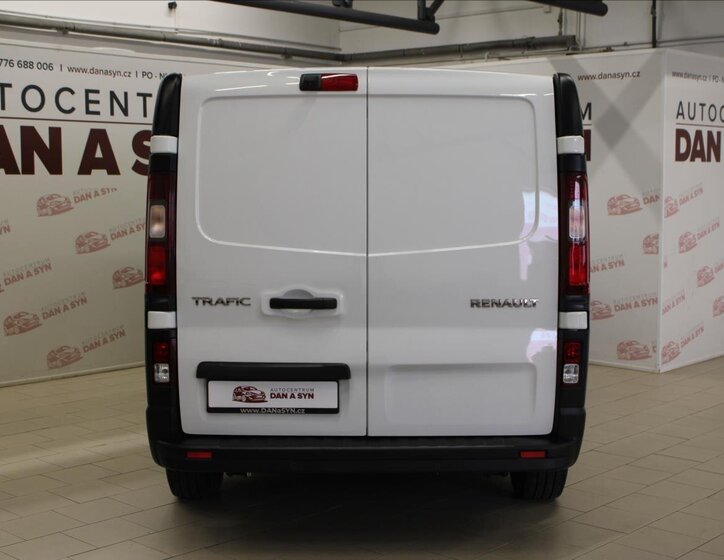 Renault Trafic 5