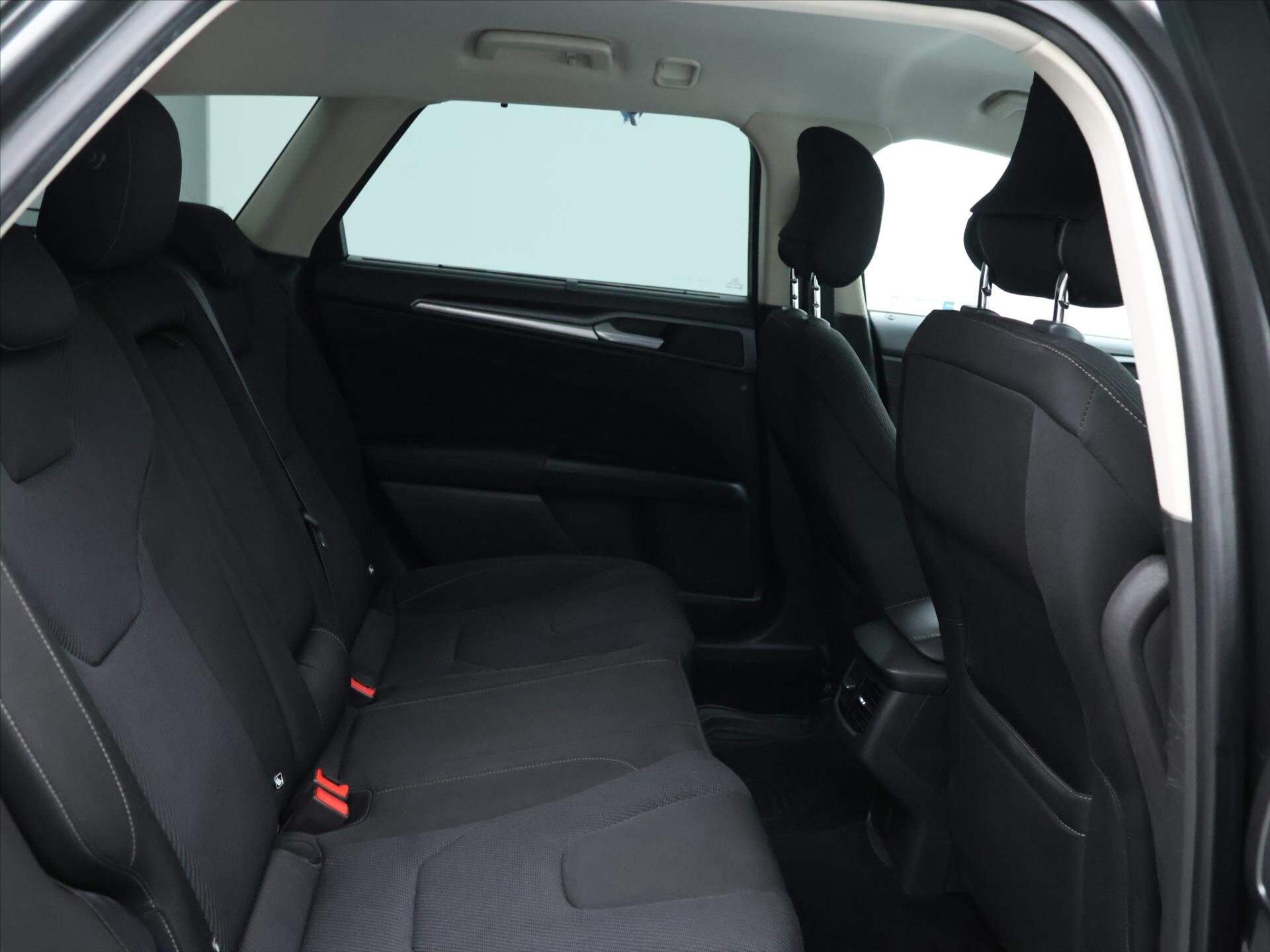 Ford Mondeo Kombi 2,0 l 110 kw