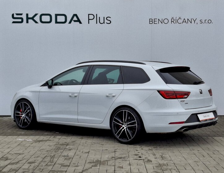 Seat Leon Kombi 2,0 l 221 kw