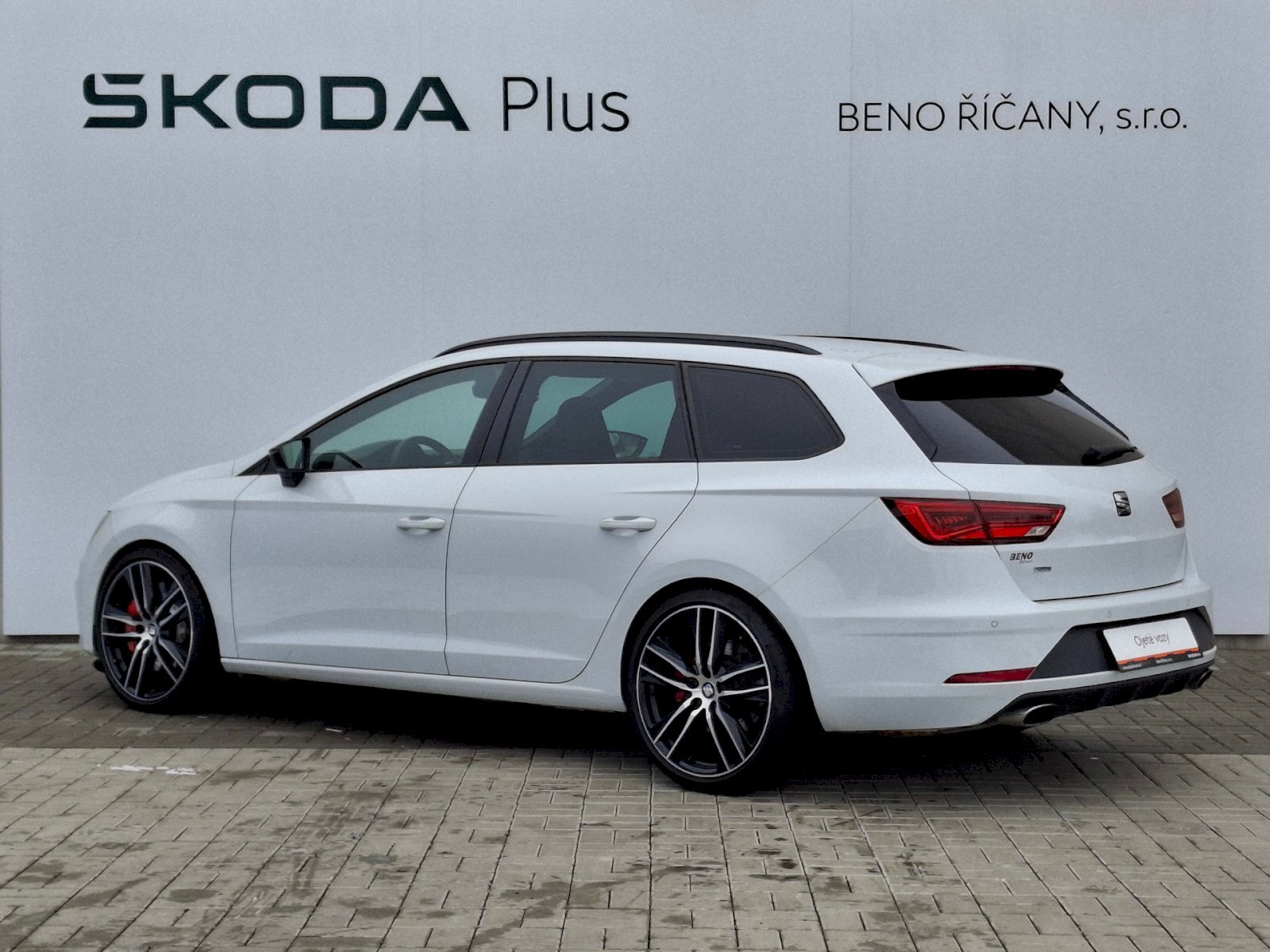 Seat Leon Kombi 2,0 l 221 kw