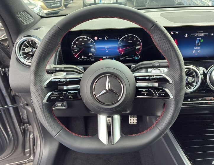 Mercedes-Benz GLB 18