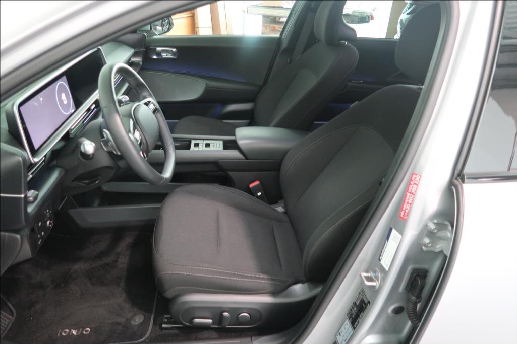 Hyundai Ioniq 6 Sedan / Limuzína 0,0 239 kw