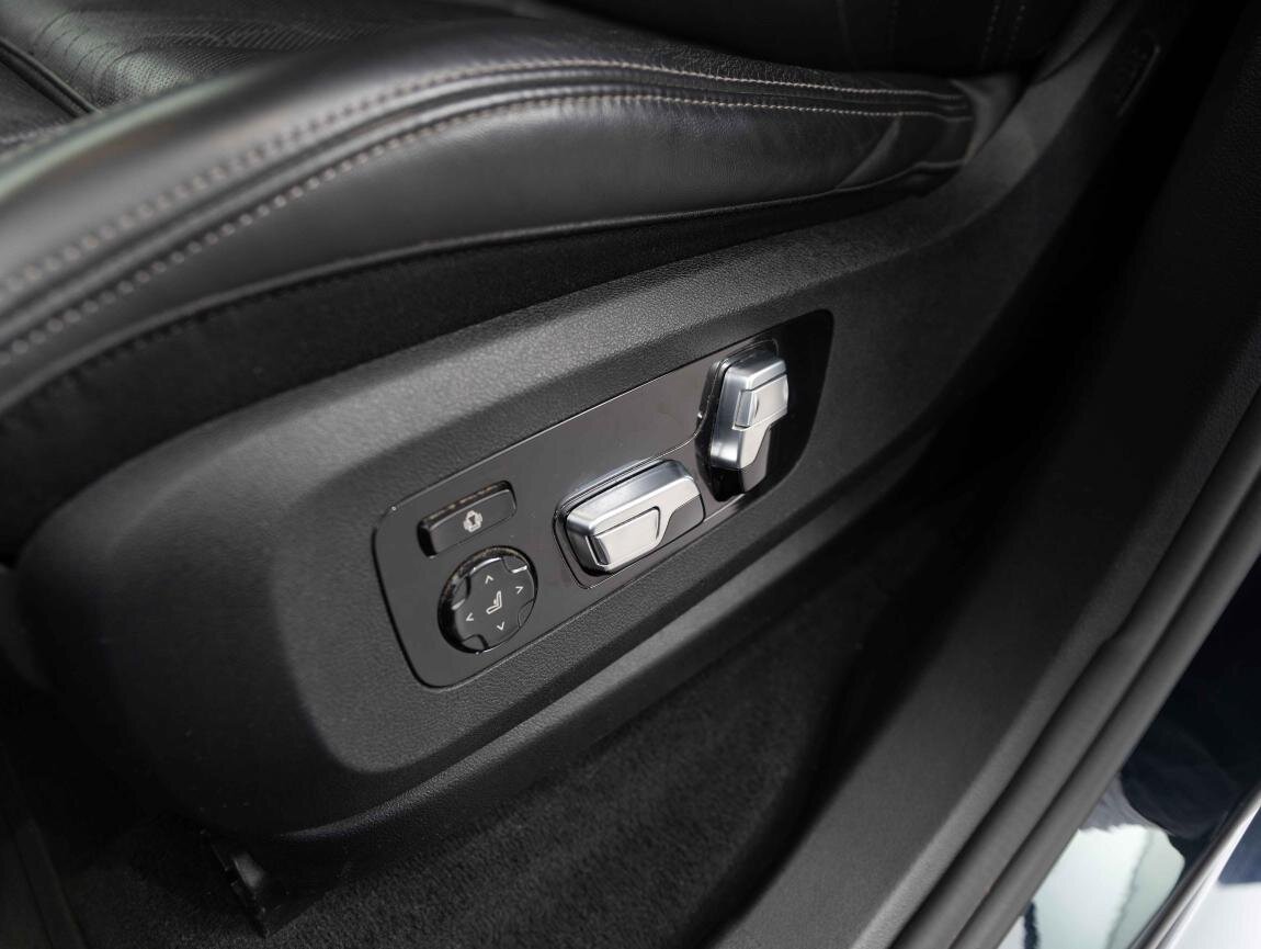 BMW X5 SUV 4,4 l 390 kw