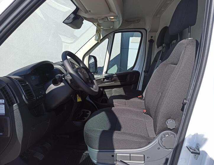 Toyota Proace Max 13