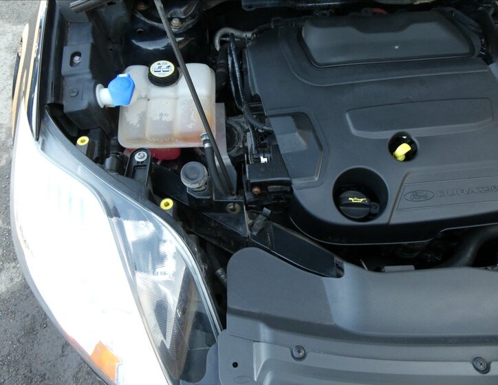 Ford Kuga SUV / Terénní 2,0 l 103 kw