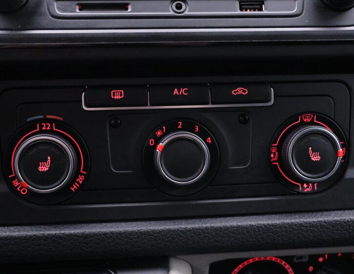 Volkswagen Transporter Kombi 2,0 l 110 kw