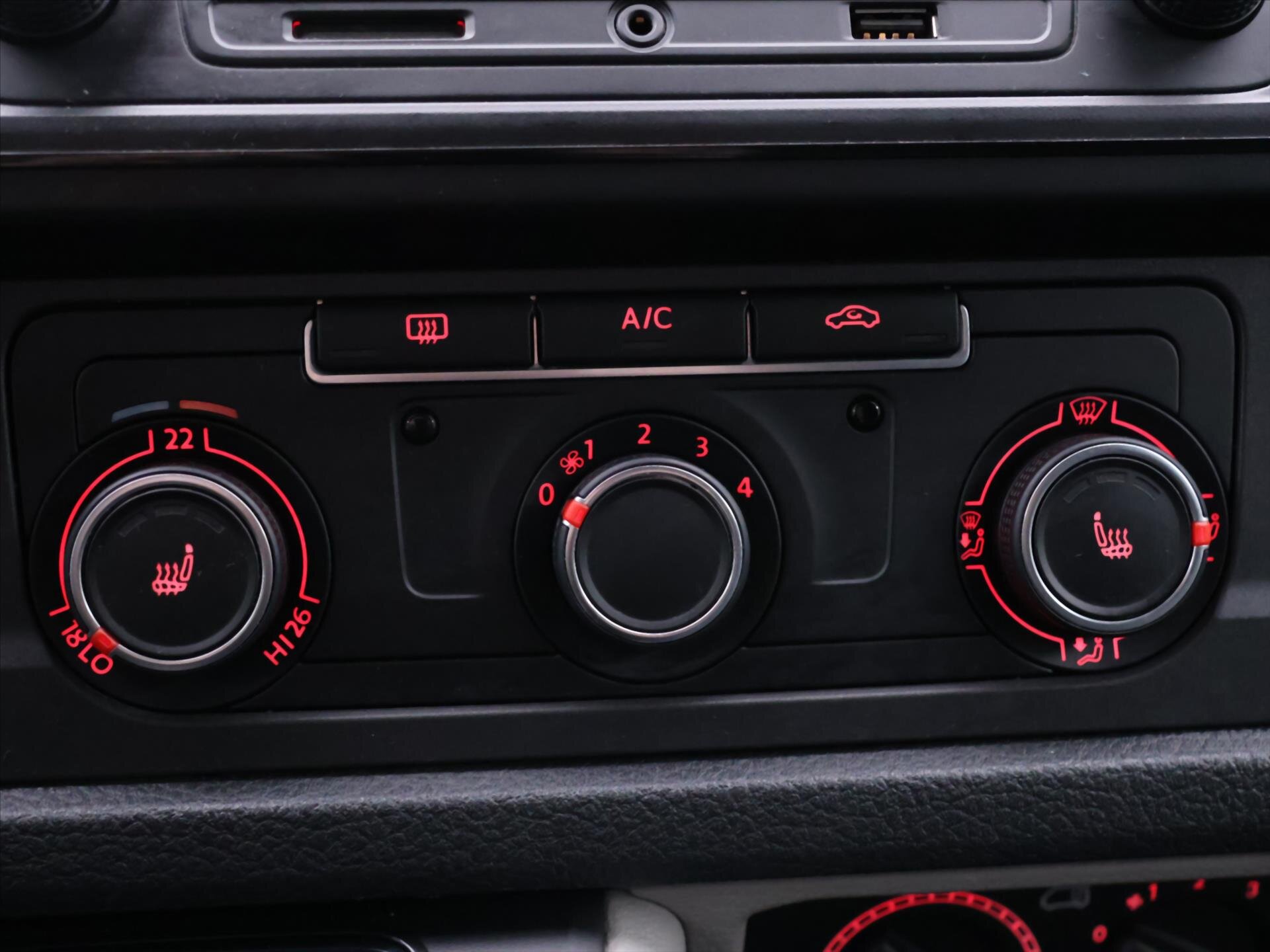 Volkswagen Transporter Kombi 2,0 l 110 kw