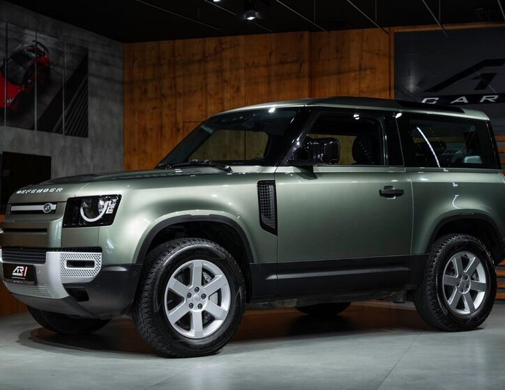 Land Rover Defender SUV / Terénní 3,0 l 294 kw