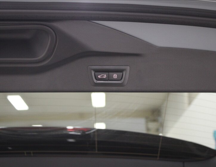 BMW X5 SUV / Terénní 3,0 l 210 kw