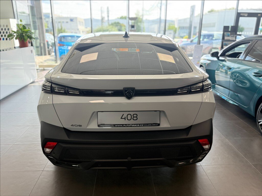 Peugeot 408
