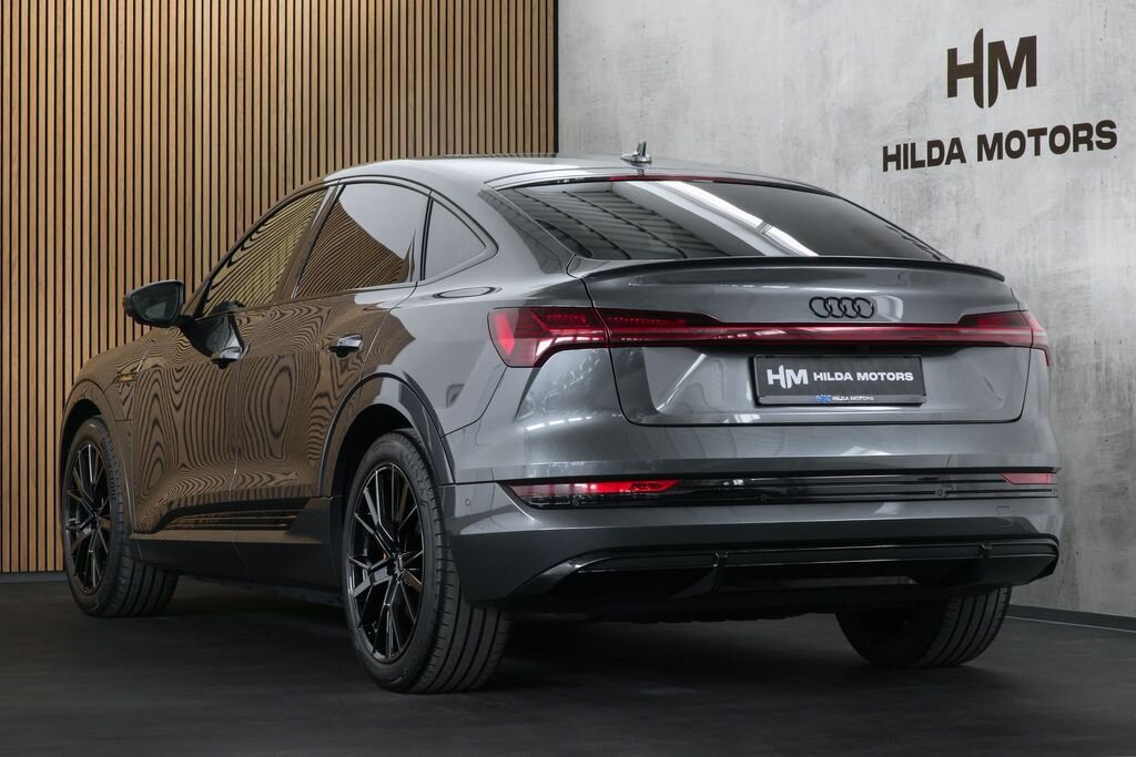 Audi e-tron SUV 0,0 300 kw