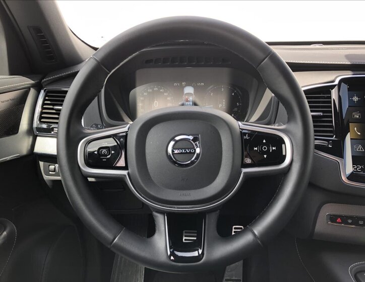 Volvo XC90 SUV / Terénní 2,0 l 173 kw