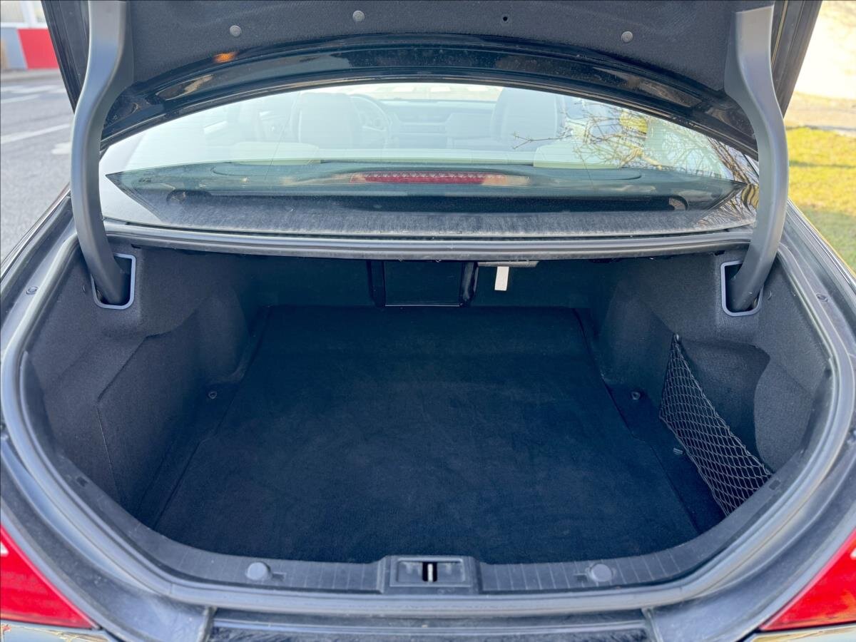 Mercedes-Benz CLS Kombi 3,0 l 165 kw