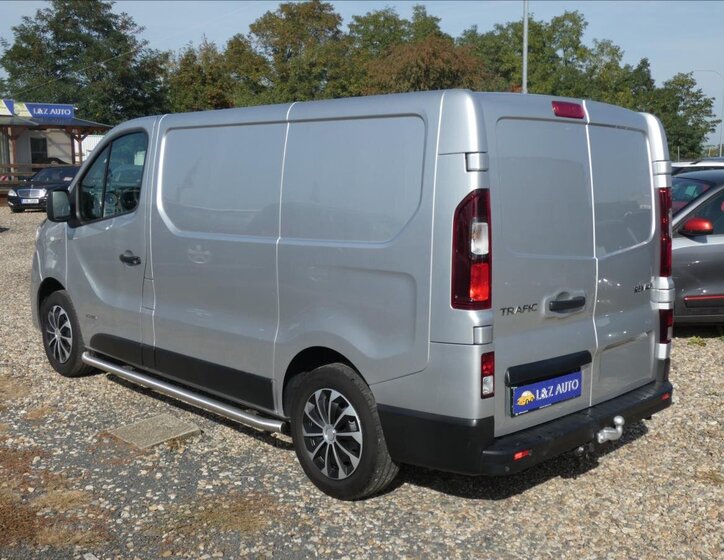 Renault Trafic 4