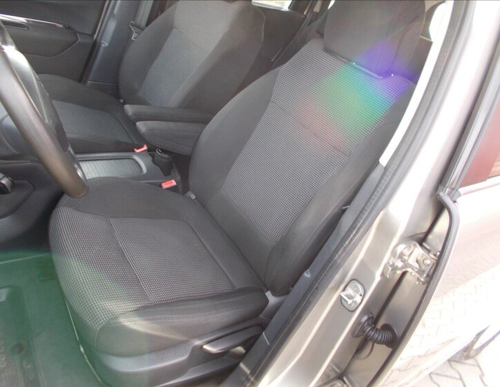 Peugeot 5008 MPV 1,6 l 80 kw