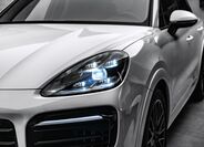 Porsche Cayenne SUV 4,0 l 338 kw