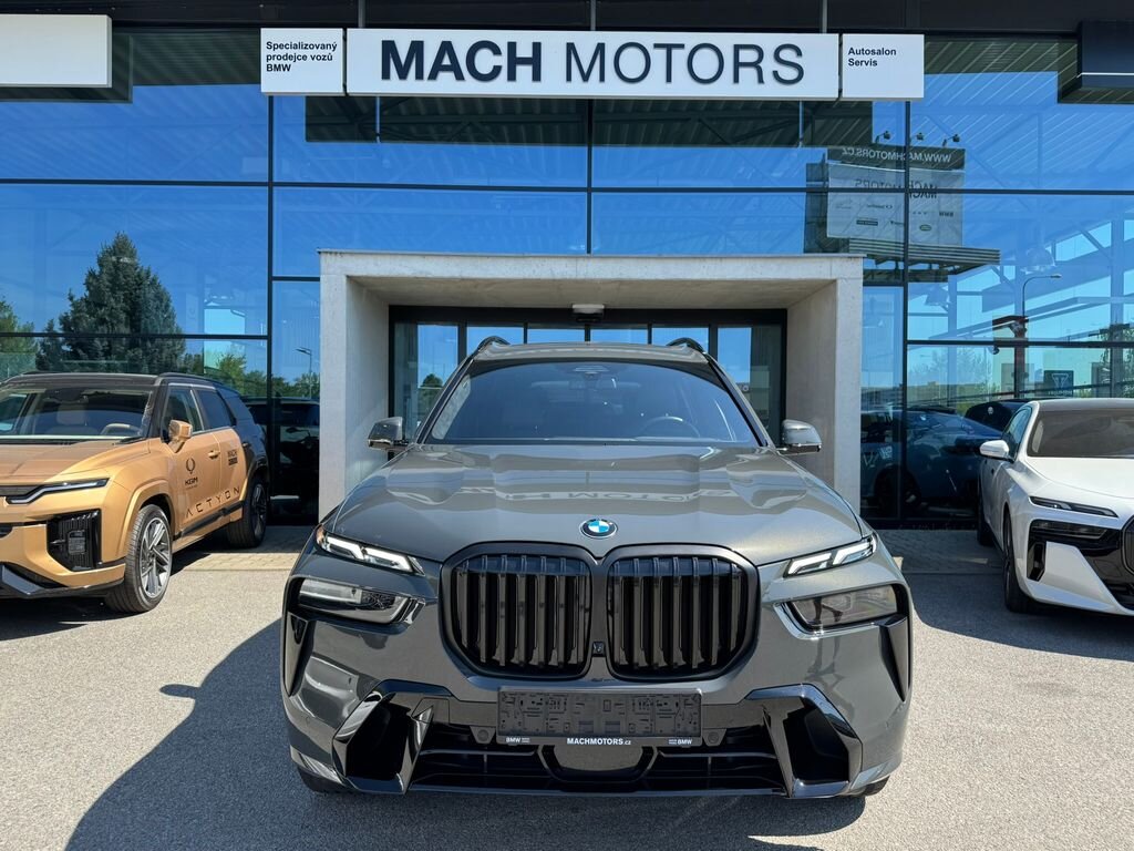 BMW X7 SUV / Terénní 3,0 l 250 kw